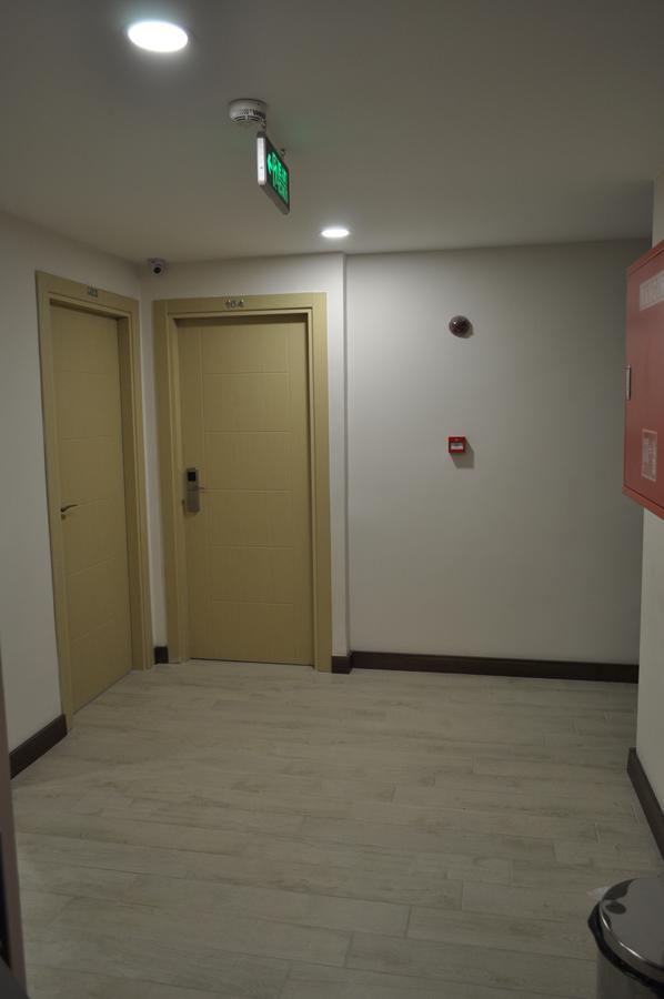 Merkez Otel Ізмір Екстер'єр фото